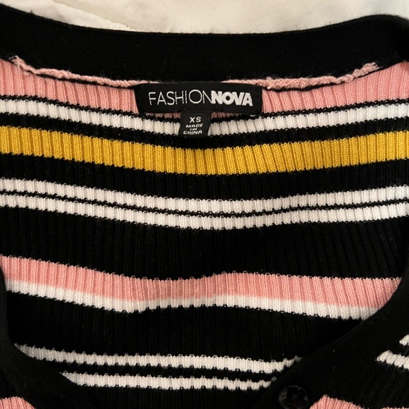 Fashion nova crop top - Picture 3 of 3